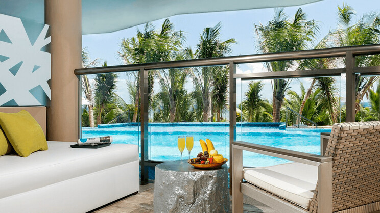 El Dorado Seaside Suites